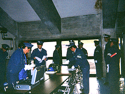 �e�����ɑ΂��čŌ�̎w���m�F