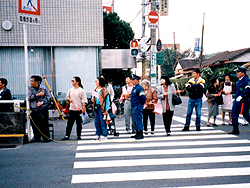 �s���}���\�����ɂĉ����x�������{